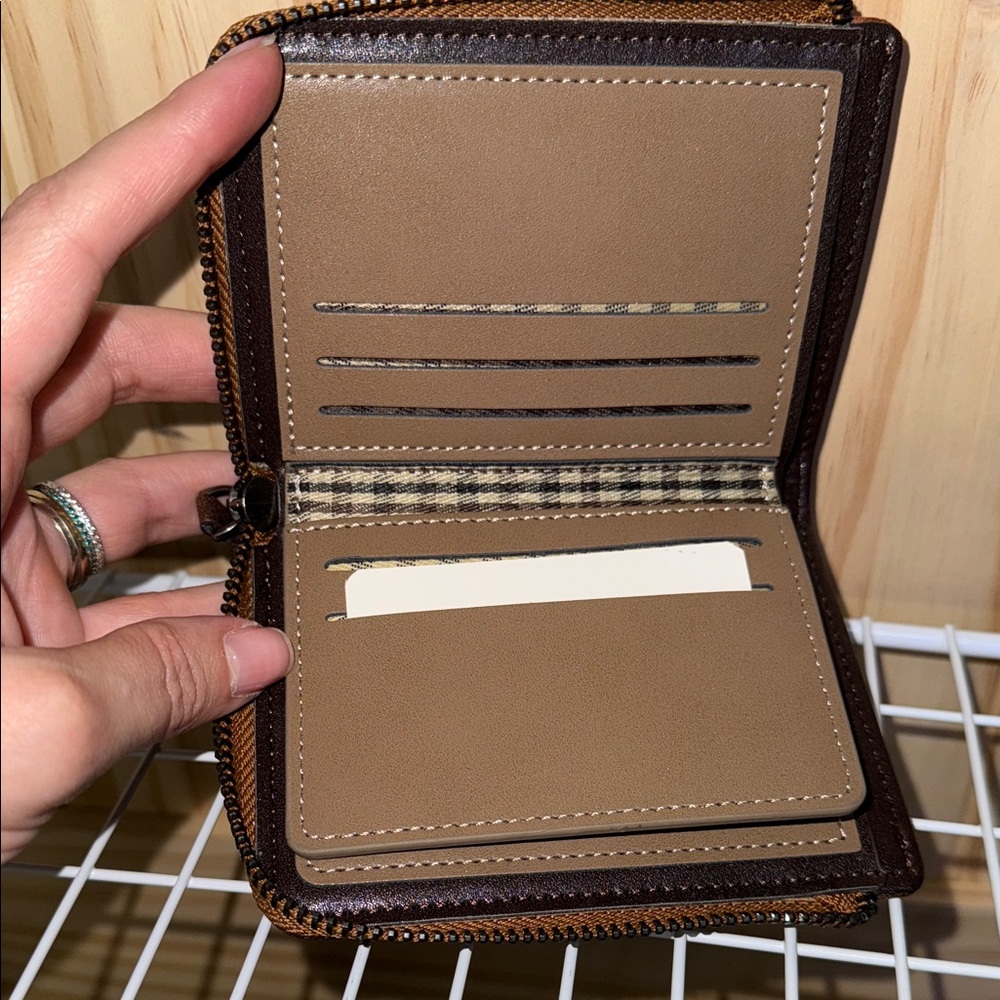 NWOT Pidengbao Brown Leather Wallet - Picture 7 of 8